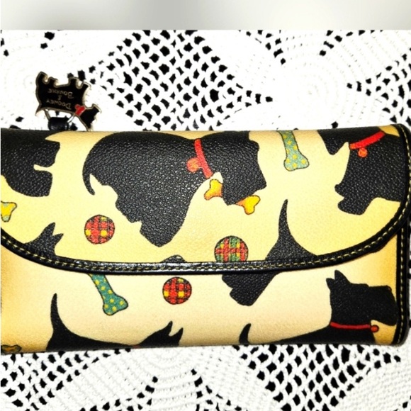 Dooney and Bourke Scottie dog wallet / checkbook Scottish terrier charm with it - Picture 1 of 16